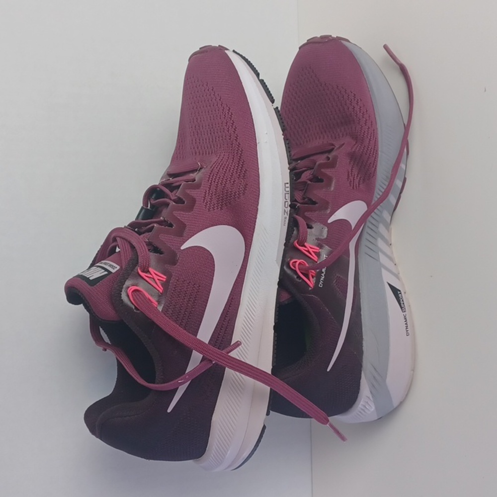 Nike Zoom View 3